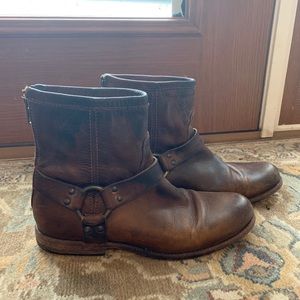 Frye Phillip Short Harness ankle Leather boots, 9